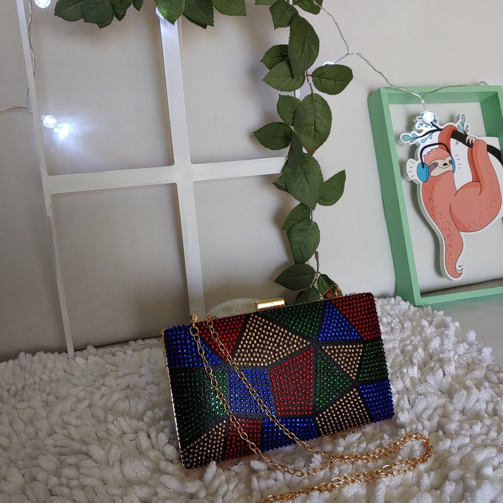 unbranded clutch